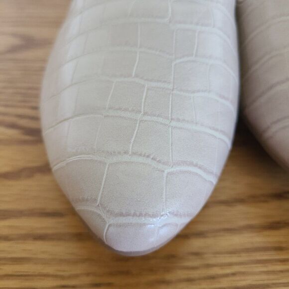 Nine West Women's Haydyn3 Flat Slip-On Shoe Light Natural Neutral Size 8.5M - Picture 8 of 16